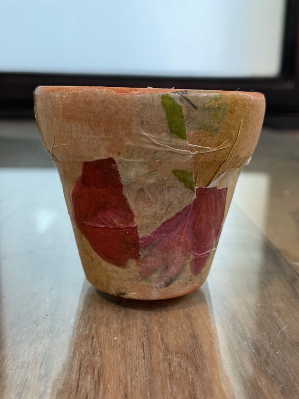 Excellent Condition Mini Clay Pot - Picture 3 of 6